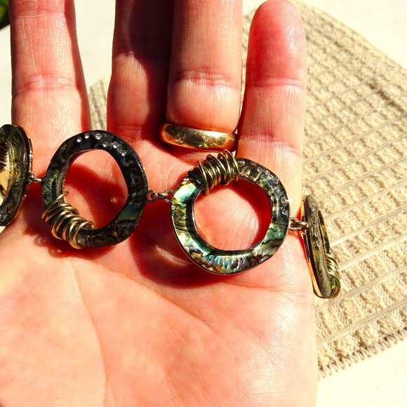 Robert Lee Morris Soho Signed Mother of Pearl Silver Plated Bracelet - Picture 7 of 8